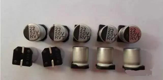 為什么鋁電解電容不能承受反向電壓？